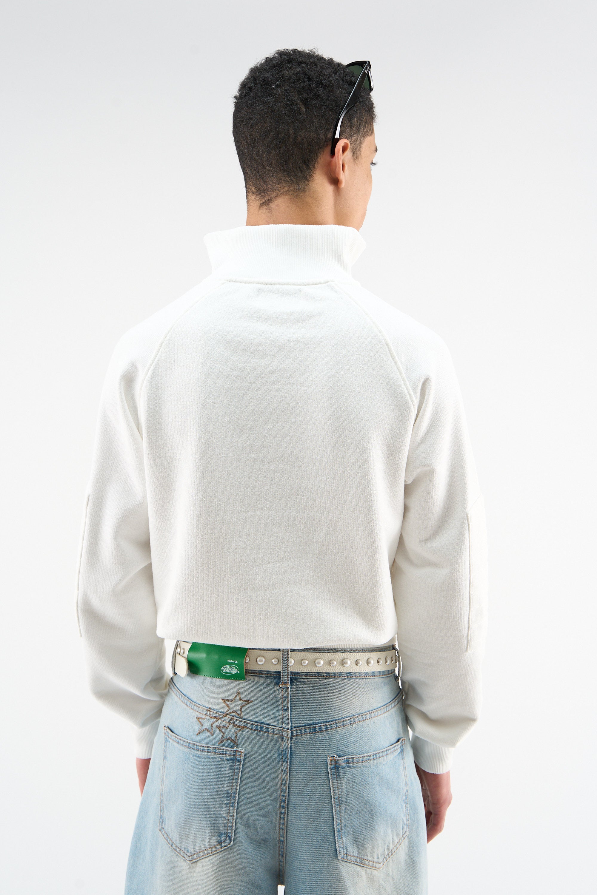 Bow Quarter Ecru Zip