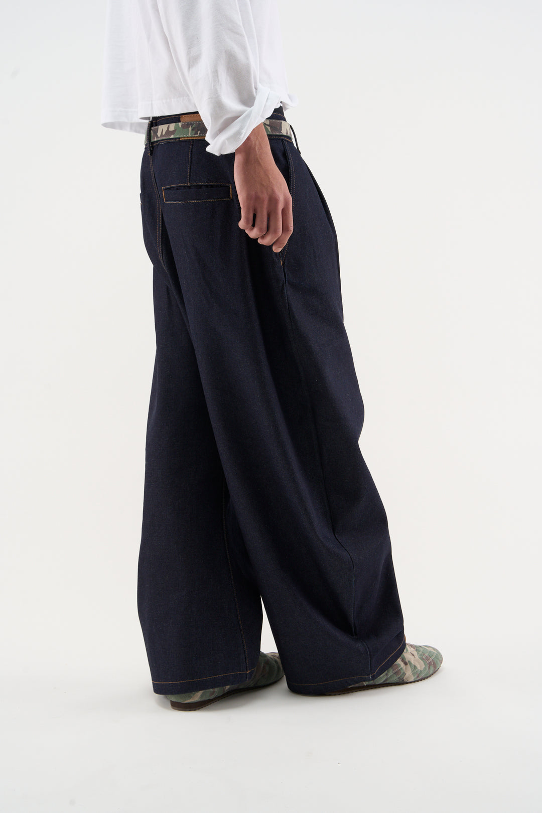 Shell Dark Pants – Scuffers