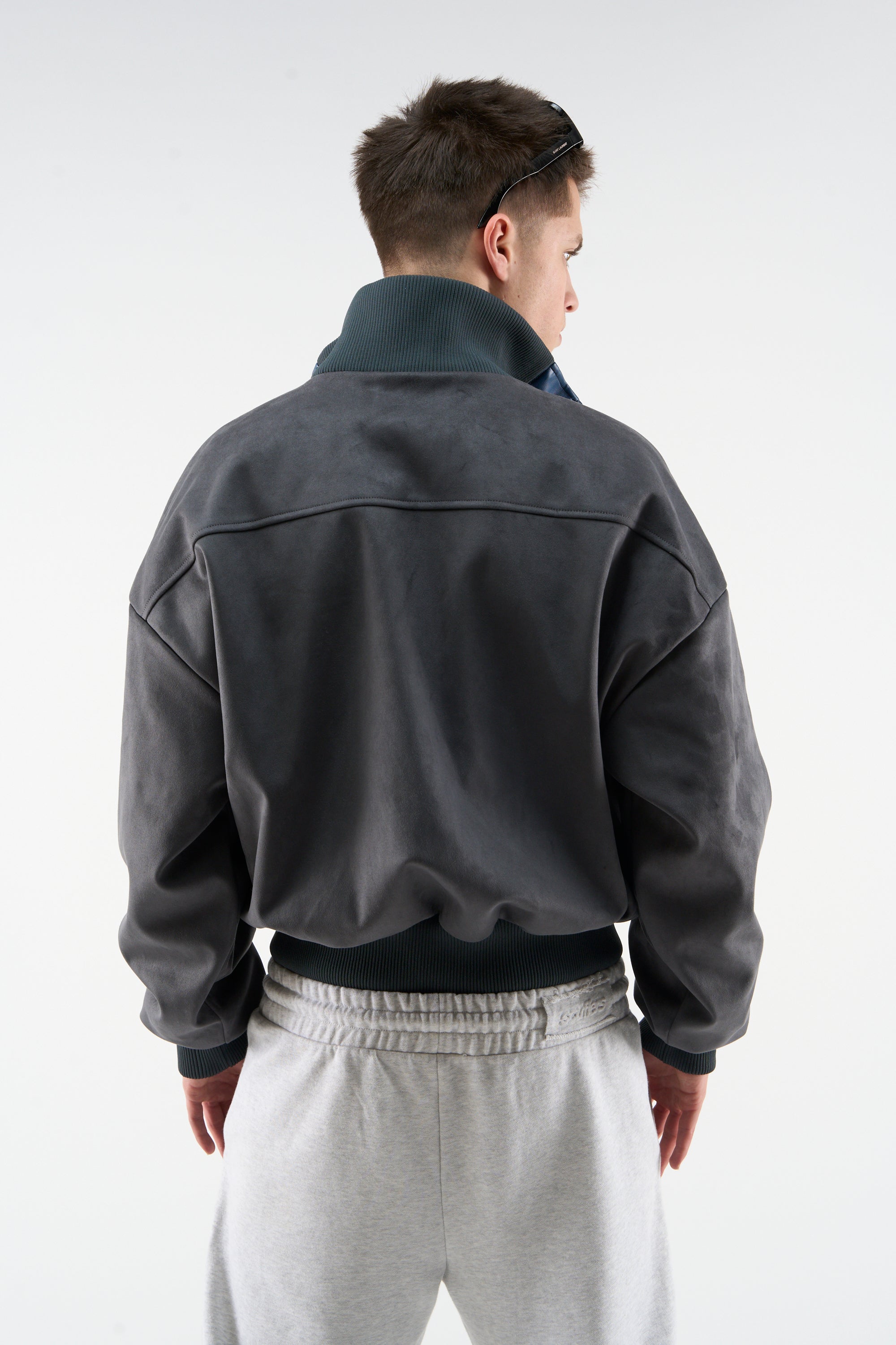 Pool Navy Zipper – Scuffers