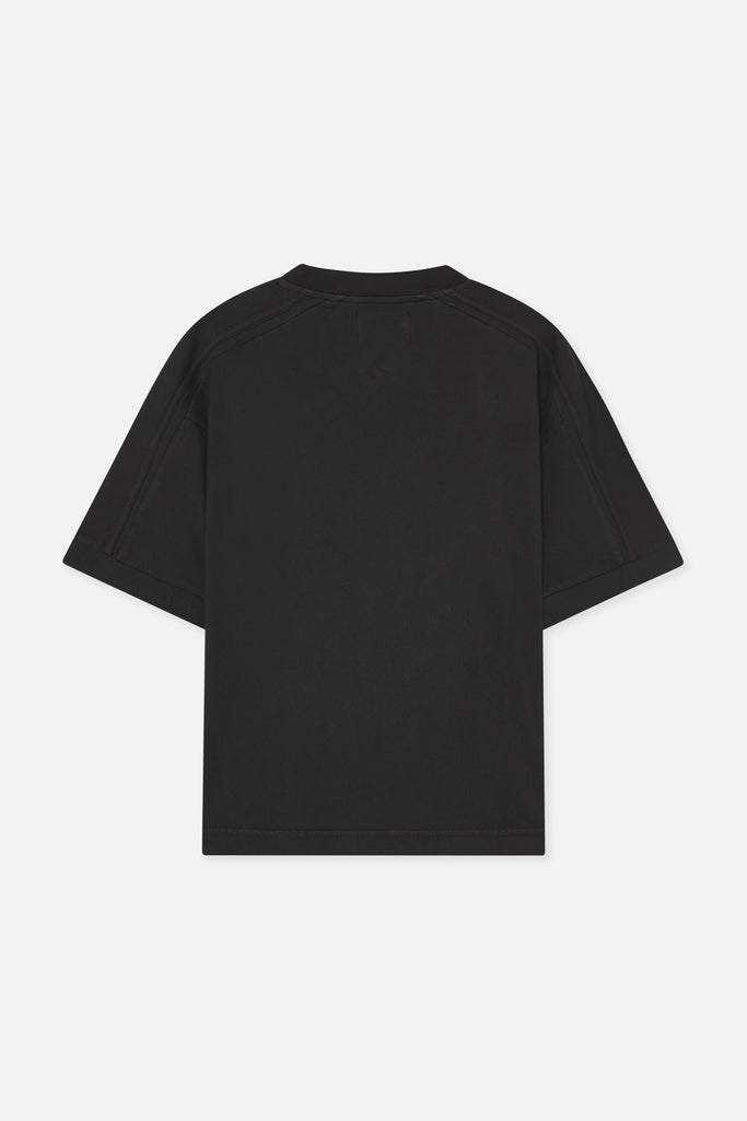 Effortless Total Black T-Shirt