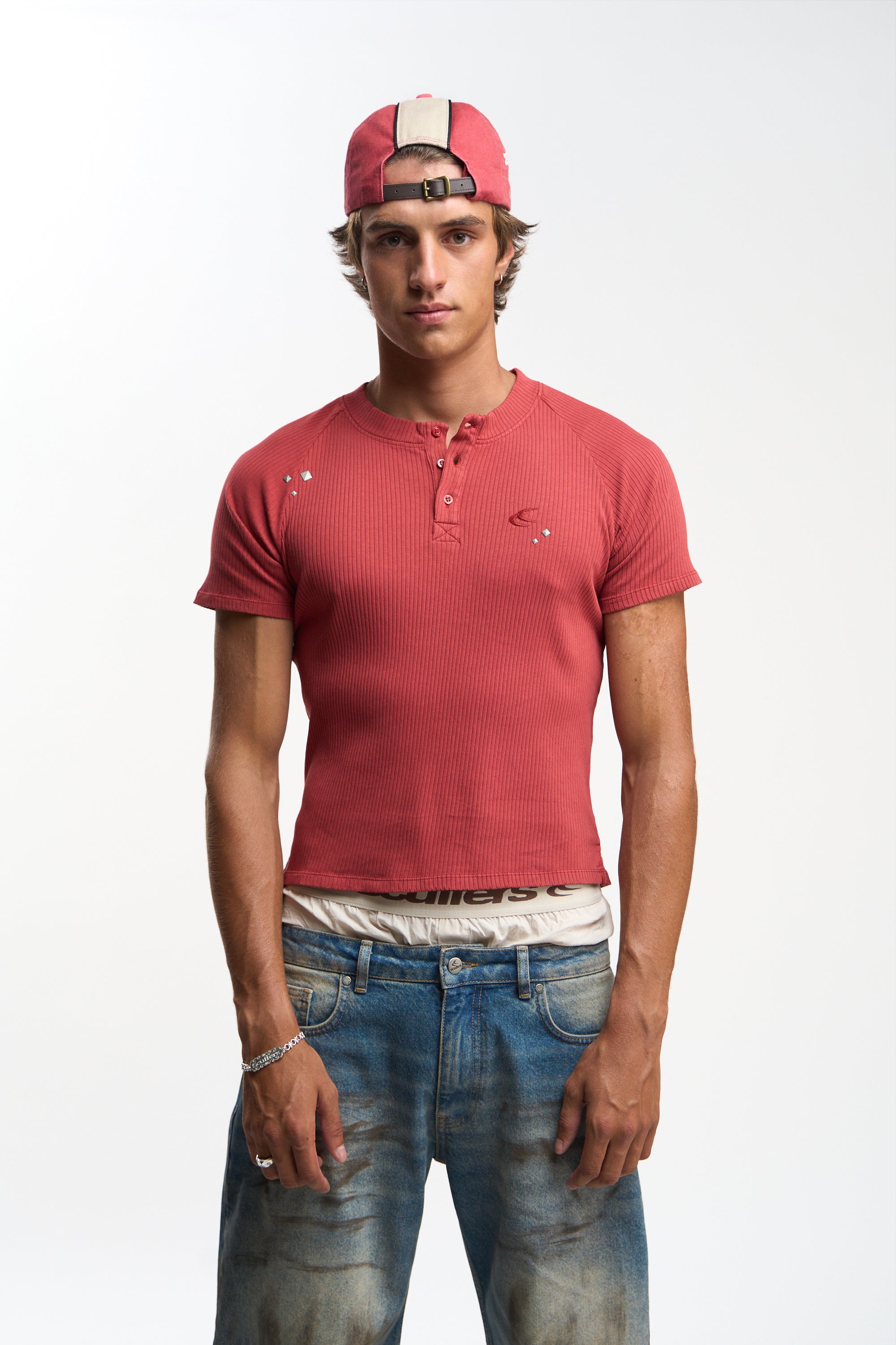 Jonesy Red Top
