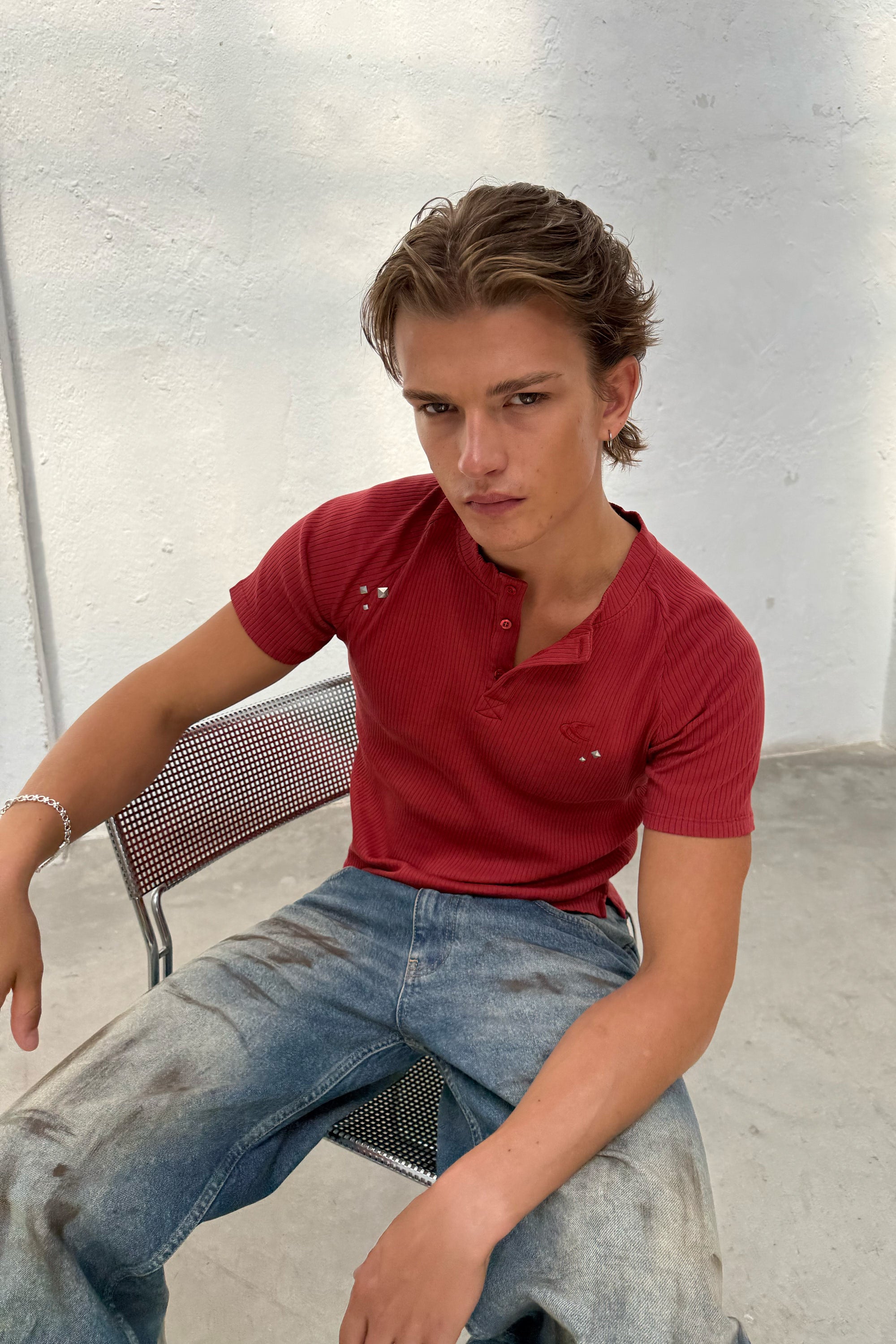 Jonesy Red Top