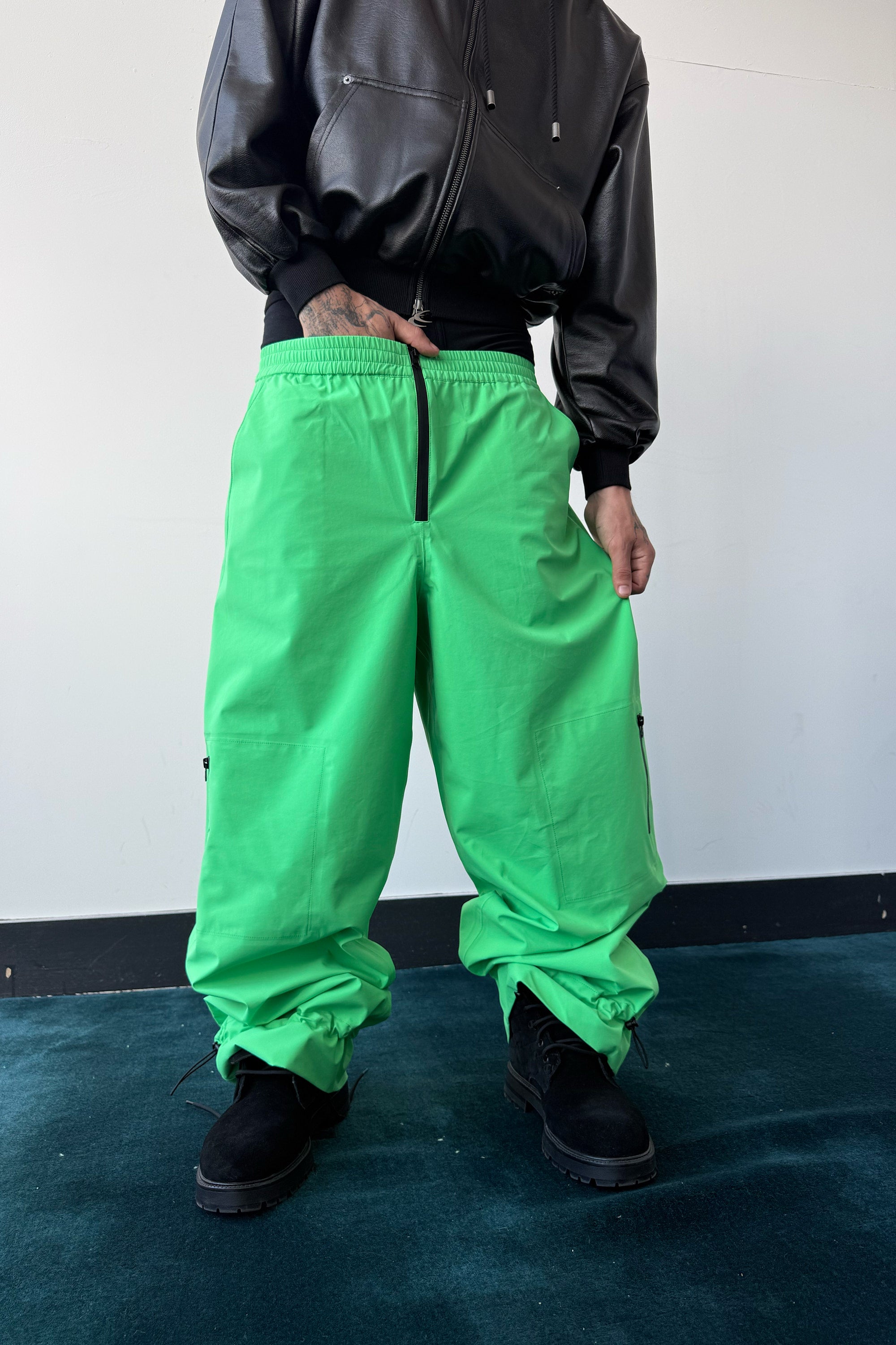 Essence Green Pants